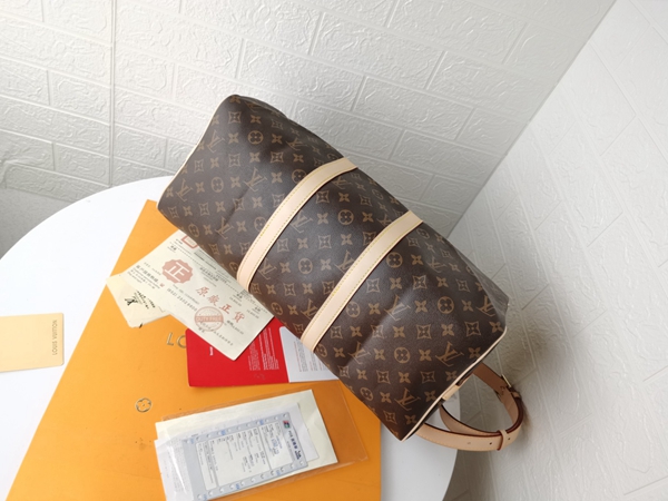 ルイヴィトンバッグ側面デザイン